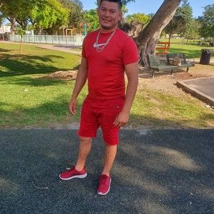 Meet your Posher, Edwin jose